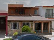 AMPLIA CASA CON AMENIDADES EN MANZANILLO COLIMA