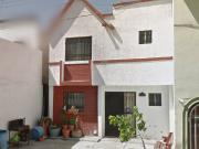 AMPLIA CASA CON AMENIDADES EN MONTERREY