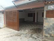 Se vende amplia casa en Palo Verde