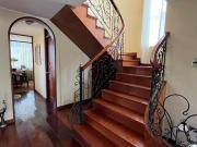 AMPLIA CASA CON JARDIN EN CAYMA EN VENTA