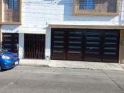 Amplia casa con uso versátil en Colonia Magaña – Ideal...