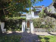 AMPLIA CASA DE 6 AMBIENTES CON PATIO Y TERRAZA EN VENTA....