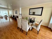 Amplia casa de 6 dormitorios, jardines y terrazas