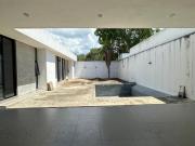 AMPLIA CASA DE UN PISO EN PRIVADA RESIDENCIAL