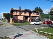 Amplia casa destino comercial a 3 cuadras de jumbo