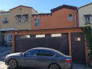 AMPLIA CASA DISPONIBLE, CERCA DE TODO EN BARCELONA...