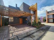 Hermosa y amplia casa en arriendo con compromiso de...