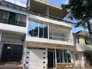 Amplia Casa En Arriendo San Antonio Residencial Y...
