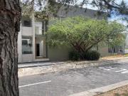 Amplia casa en bosques de santa anita en esquina