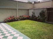 AMPLIA CASA EN BUEN ESTADO CERCA A PARQUES