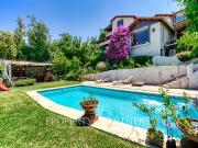 Amplia casa en condominio con hermosa vista en Mirador...