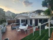 Amplia Casa en Costa Azul con potencial de crecimiento!