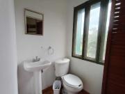 Amplia casa en desnivel amueblada 3 recamaras bonita...