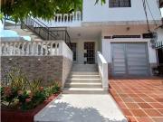 AMPLIA CASA EN LAS DELICIAS