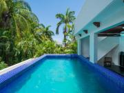 Amplia casa en Playacar ? 6 Habitaciones, 6 Ba?os, 2...