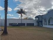 Amplia Casa en Remate