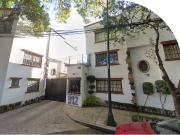 Amplia casa en remate bancario en zona de alta plusvalía...