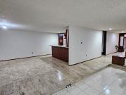 amplia casa en renta con hermoso jardín $65,000