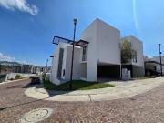 ¡amplia casa en renta con roof garden en cumbres del lago! ✨