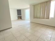 Amplia Casa en renta en Real del Bosque coto privado a 5...