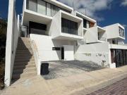 AMPLIA CASA EN VENTA