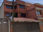 AMPLIA CASA EN VENTA