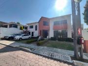 AMPLIA CASA EN VENTA