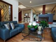 Amplia casa en Venta con finos acabados, Cumbres del...