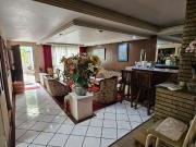 Amplia casa en venta con jardín privado en Bosques de...