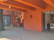 Amplia casa en venta con magnífica ubicación