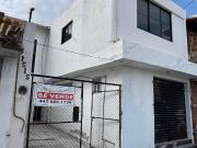 Amplia casa en venta en avenida y con local