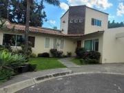 Amplia casa en venta en buena ubicación  Cuernavaca