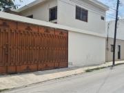 Amplia Casa en Venta en el Centro de Cadereyta Jiménez,...