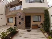 Amplia casa en venta en el parque, los eucaliptos Cuenca