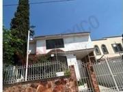 AMPLIA CASA EN VENTA EN LOMA DORADA CON VISTA A LOS ARCOS