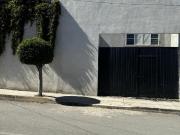 AMPLIA CASA EN VENTA EN OBRA GRIS PARA REMODELAR