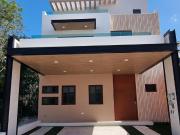 AMPLIA CASA EN VENTA EN RÍO BY CUMBRES