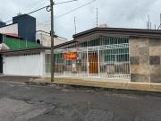 Amplia casa en venta en Villa Carmel