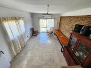 Amplia Casa en venta Ibarlucea