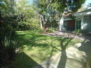 AMPLIA CASA EN VENTA Y RENTA EN UNA SOLA PLANTA EN LAS LOMAS
