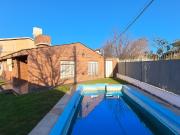 AMPLIA CASA ESQUINA GALERIA Y PISCINA CERVECEROS