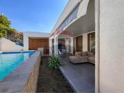Amplia Casa estilo Townhouse