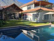 Amplia casa familiar en Condominio La Reina Alta