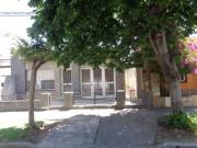 Amplia Casa Interna de Dos Plantas. Acepta Permuta