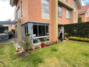 Amplia casa para venta en Cajicá con zona verde privada