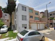 Amplia casa remate bancario ubicada en Lomas Verdes...