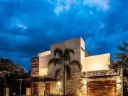 | Amplia casa residencial amueblada, en renta. |