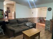 Amplia casa totalmente reformada de 2 plantas en Hellín...