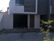 Amplia, coto cerrado de pocas casas cerca Chivas Verde Valle