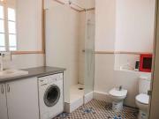 Amplia habitación en alquiler en un apartamento de 4...